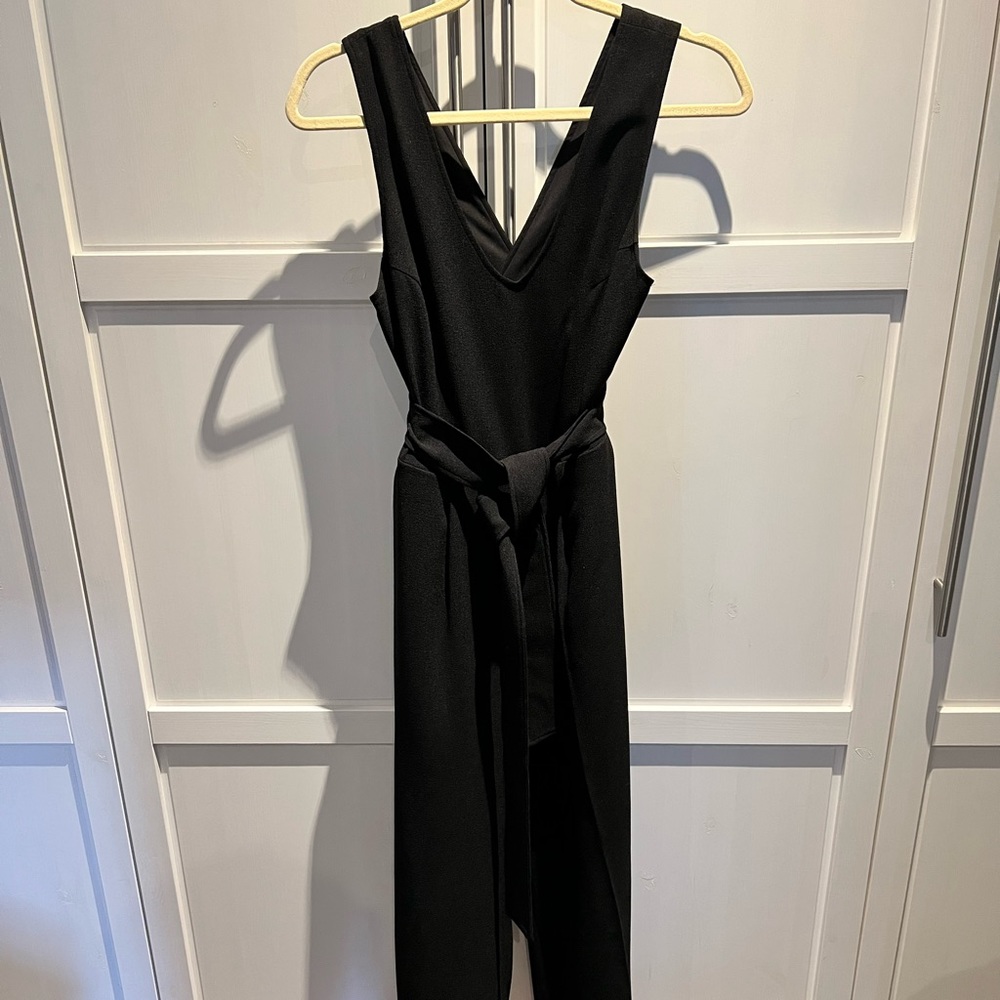 Club Monaco: V-neck Sleeveless jumpsuit
